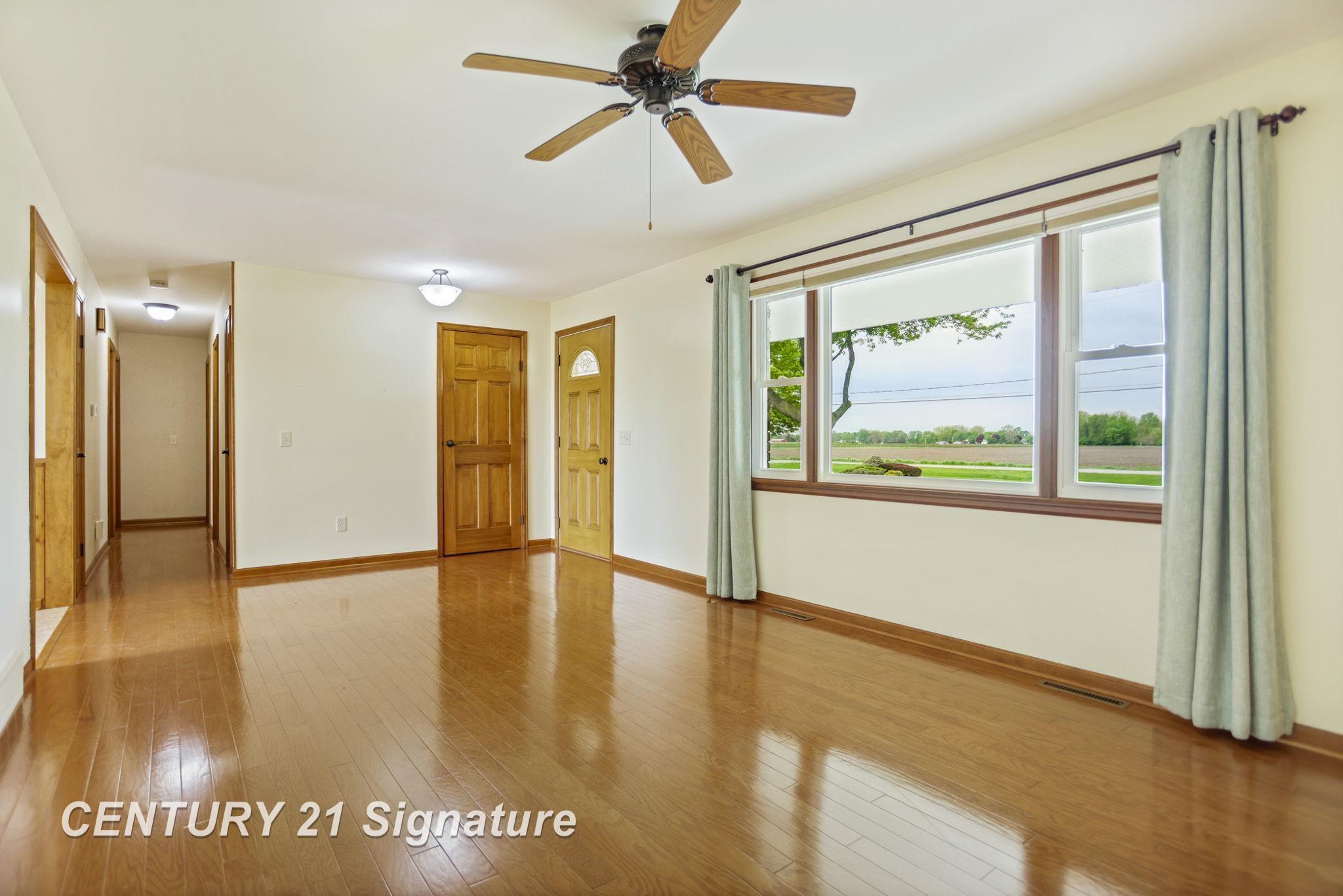 2177 Jarabec Road Saginaw, MI 48609 - Photo 10 of 57 50141508-7fed8239-c739-4ba7-8932-67f28a0375dd.JPG