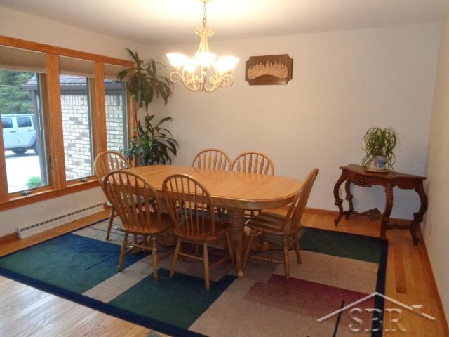 2466 Liberty Road Saginaw, MI 48604 - Photo 7 of 58 Dining Room