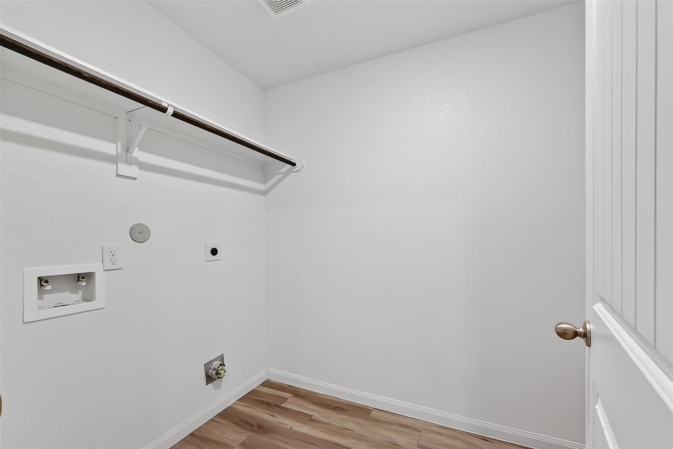 2516 Boss Street La Marque, TX 77568 - Photo 23 of 46 a view of a small space