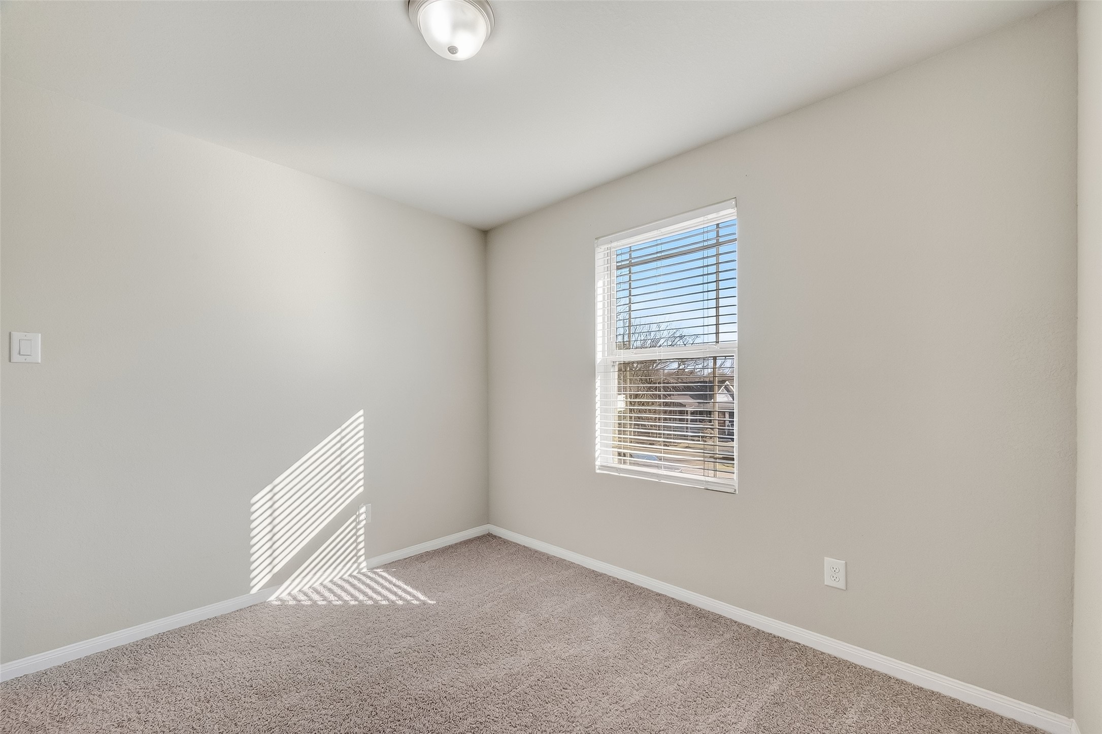 2516 Boss Street La Marque, TX 77568 - Photo 26 of 46 a view of an empty room with a window