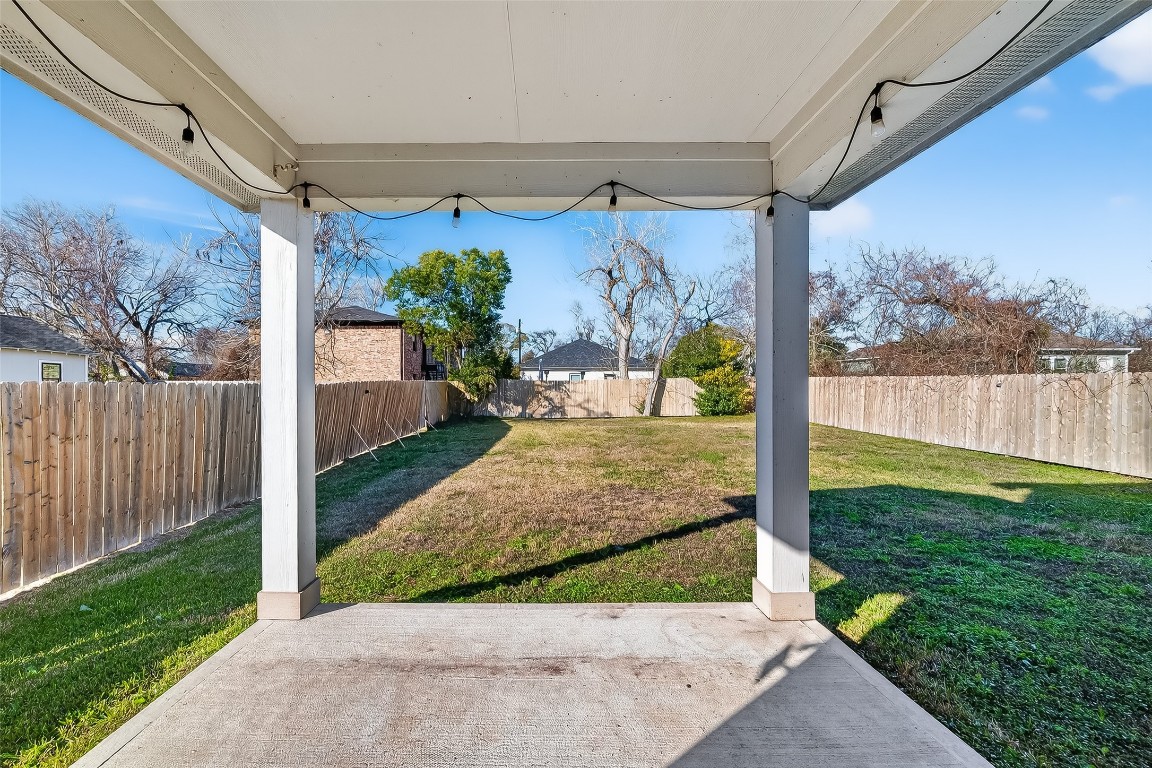 2516 Boss Street La Marque, TX 77568 - Photo 40 of 46 a view of a porch with garden