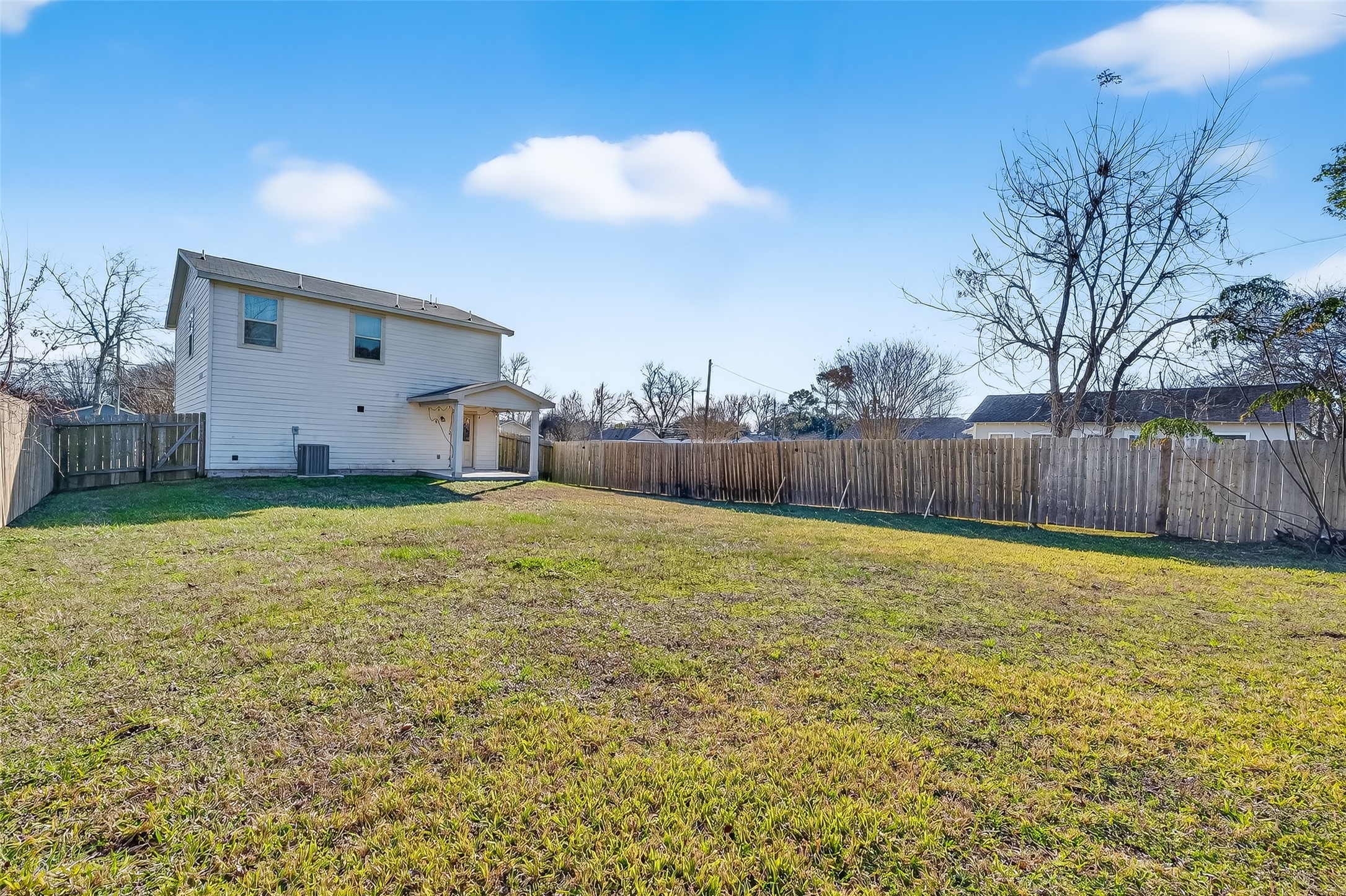 2516 Boss Street La Marque, TX 77568 - Photo 42 of 46 a view of a backyard