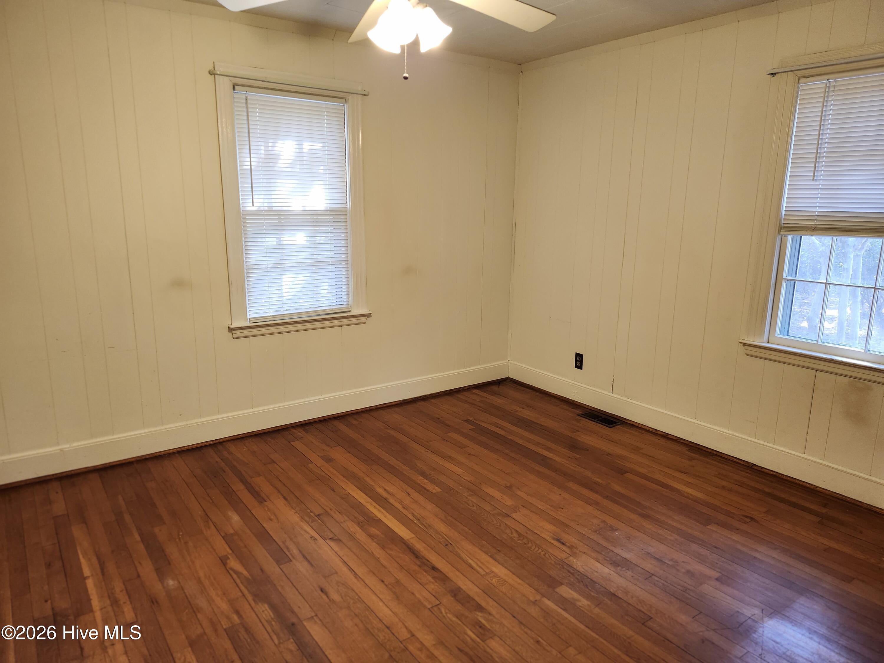 203 6th Street Aberdeen, NC 28315 - Photo 3 of 15 203 6th St (8)
