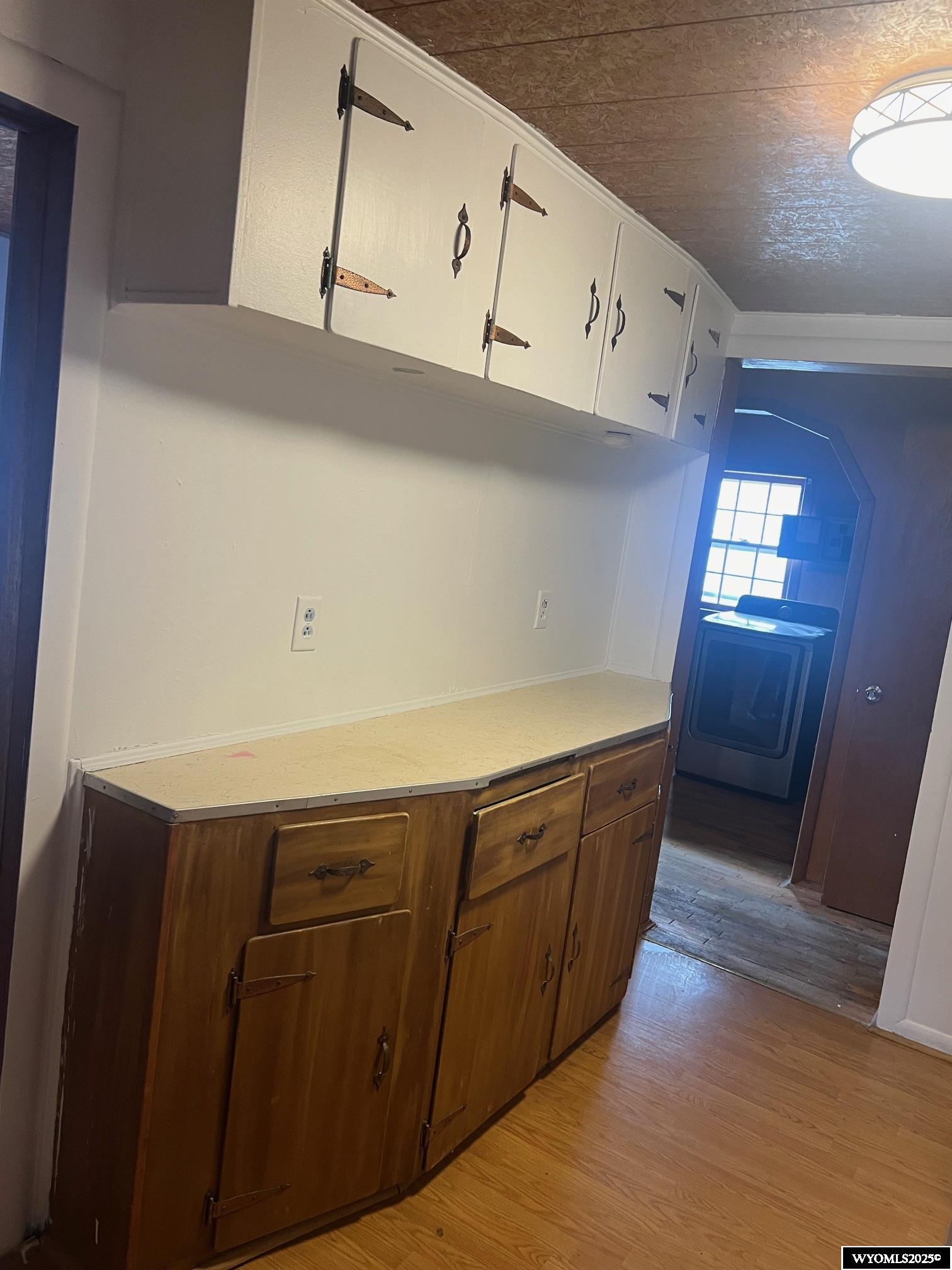 506 West State Street Rawlins, WY 82301 - Photo 6 of 8