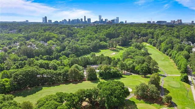 a picture of city view