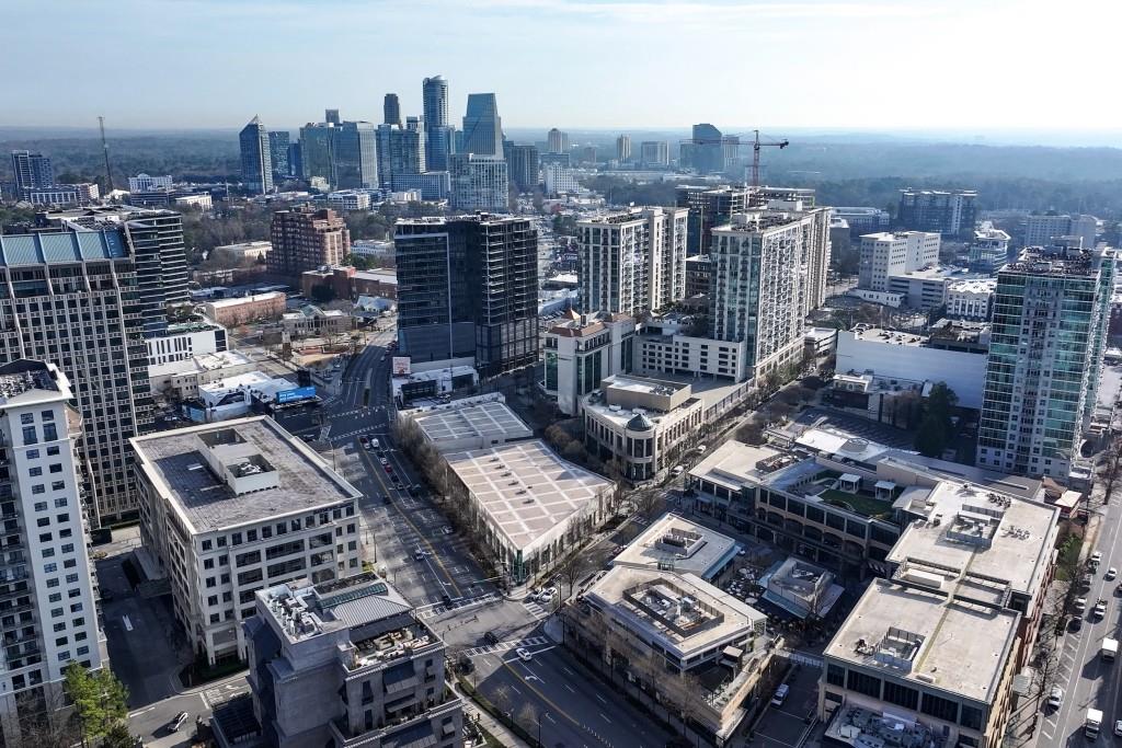 3820 Roswell Road Northeast, Unit 705 Atlanta, GA 30342 - Photo 57 of 62 an aerial view of a city