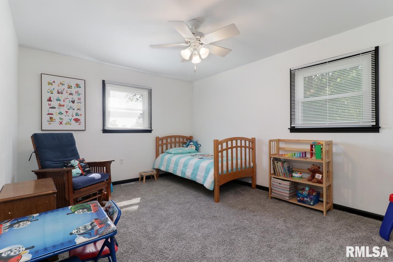 7383 Locust Road Delavan, IL 61734 - Photo 16 of 45