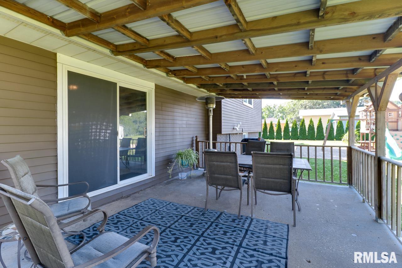7383 Locust Road Delavan, IL 61734 - Photo 30 of 45