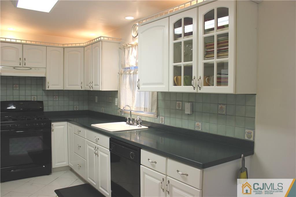 115 Dunhams Corner Road East Brunswick, NJ 08816 - Photo 11 of 21 Gallery Image 11