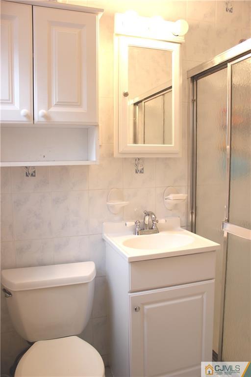 115 Dunhams Corner Road East Brunswick, NJ 08816 - Photo 15 of 21 Gallery Image 15