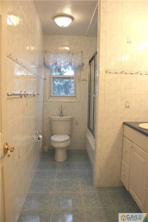 115 Dunhams Corner Road East Brunswick, NJ 08816 - Photo 19 of 21 Gallery Image 19