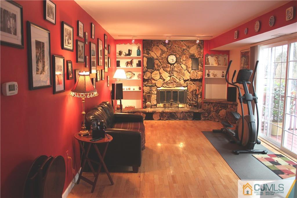 115 Dunhams Corner Road East Brunswick, NJ 08816 - Photo 3 of 21 Gallery Image 3