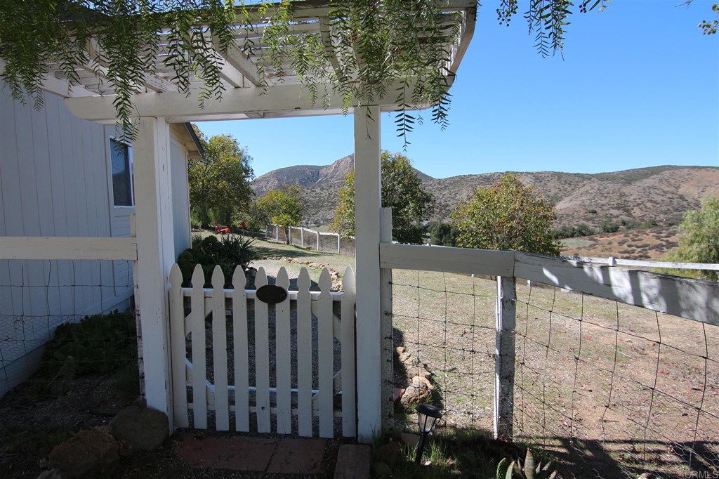 38755 Barranca Road Temecula, CA 92592 - Photo 4 of 27 Gallery Image 4