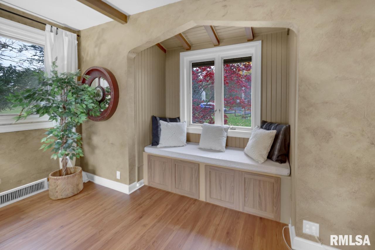 342 East High Point Road Peoria, IL 61614 - Photo 9 of 55 Gallery Image 9