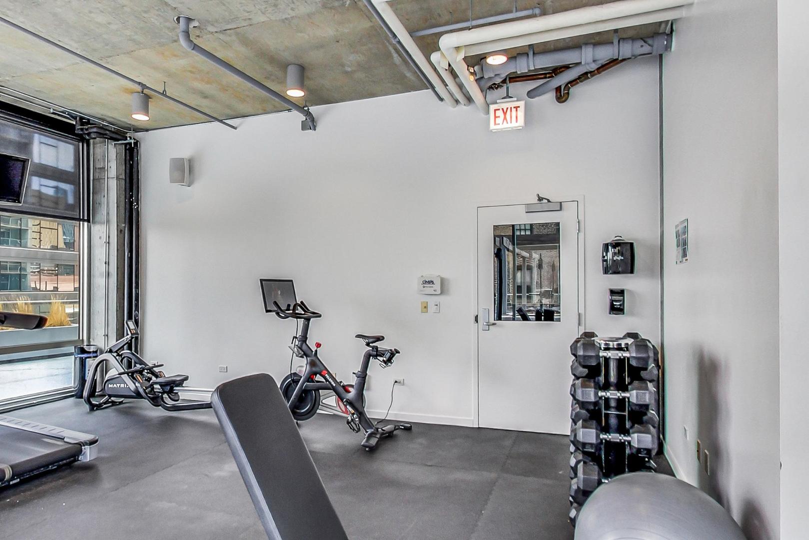 611 South Wells Street, Unit 2104 Chicago, IL 60607 - Photo 31 of 45