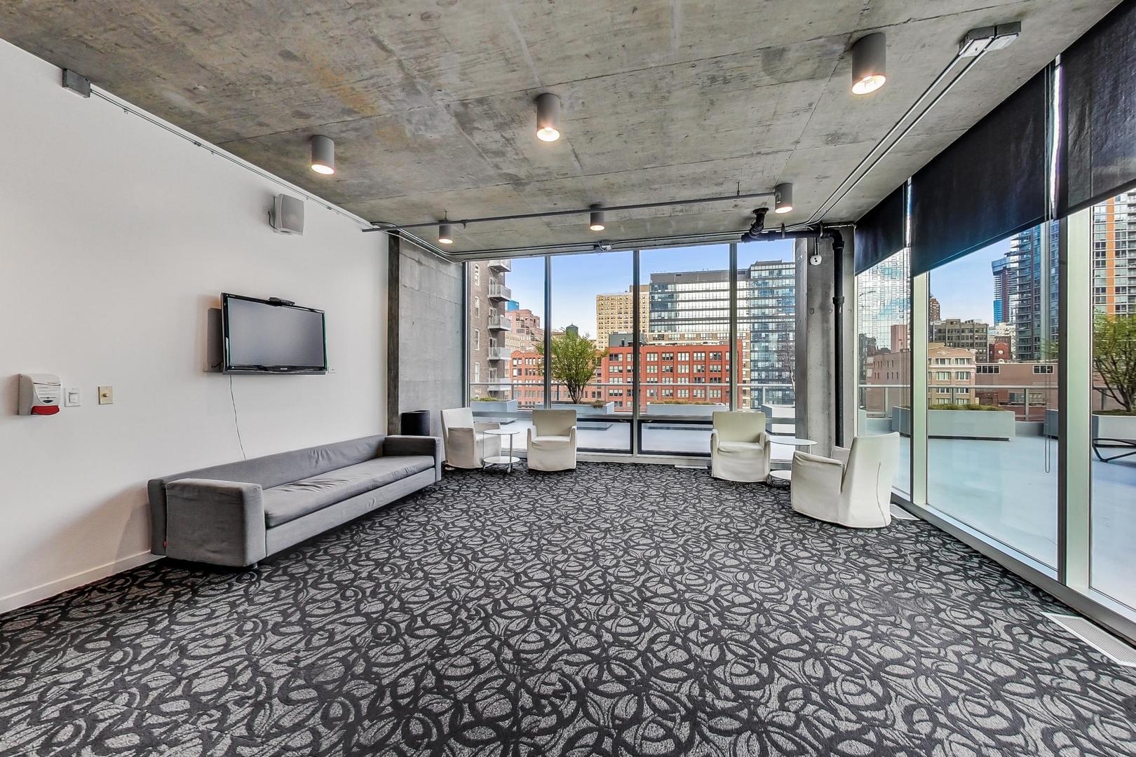 611 South Wells Street, Unit 2104 Chicago, IL 60607 - Photo 37 of 45