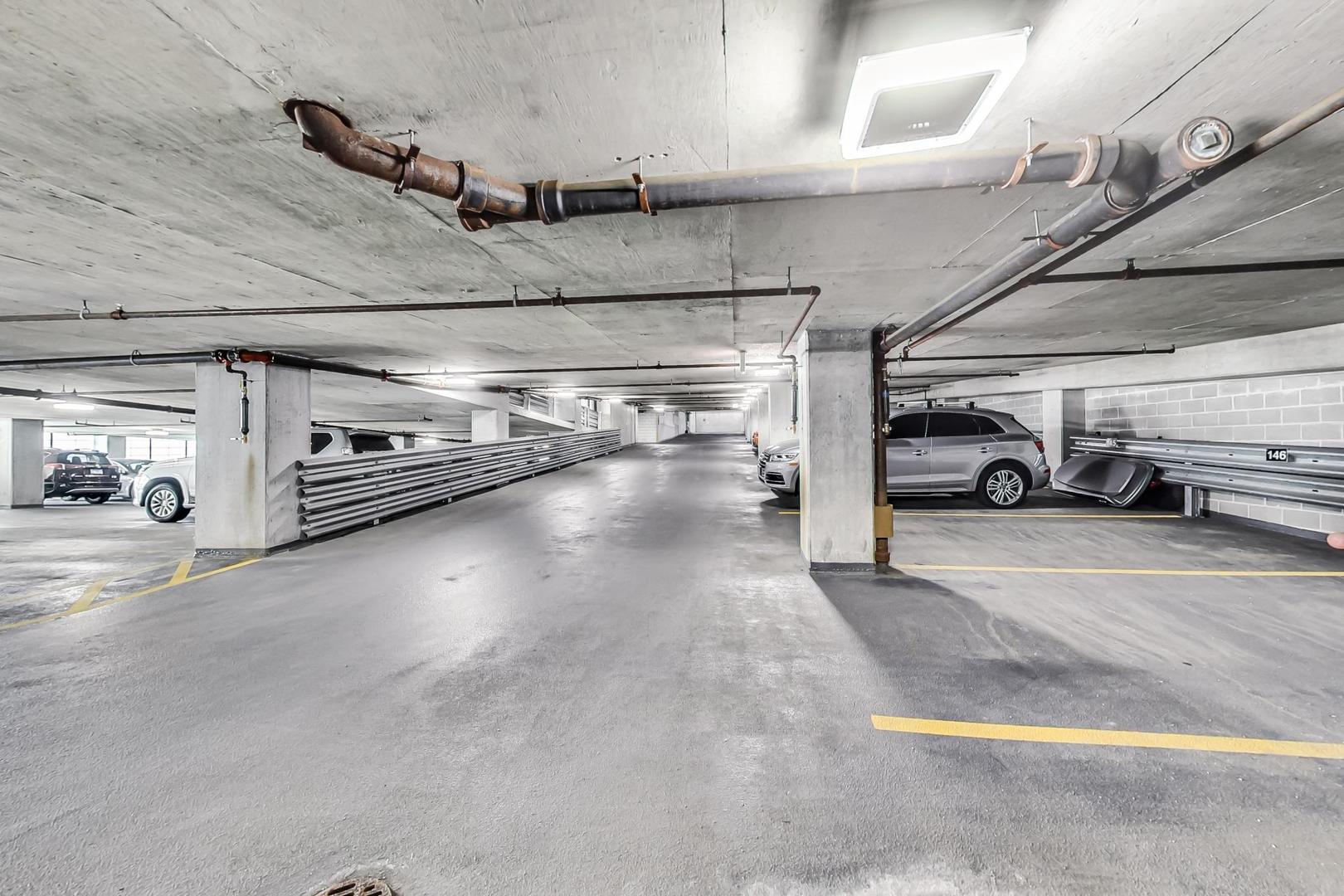 611 South Wells Street, Unit 2104 Chicago, IL 60607 - Photo 43 of 45