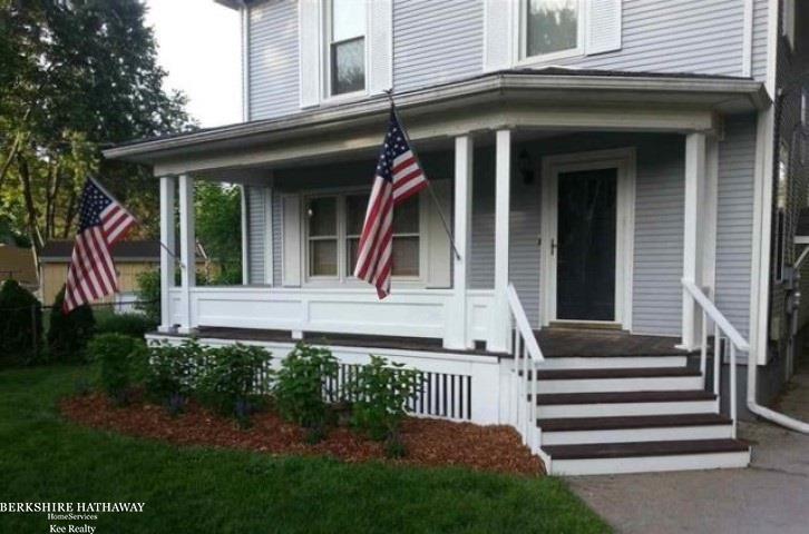 216 Riverside Drive Mount Clemens, MI 48043 - Photo 2 of 35 31372817-1.JPG
