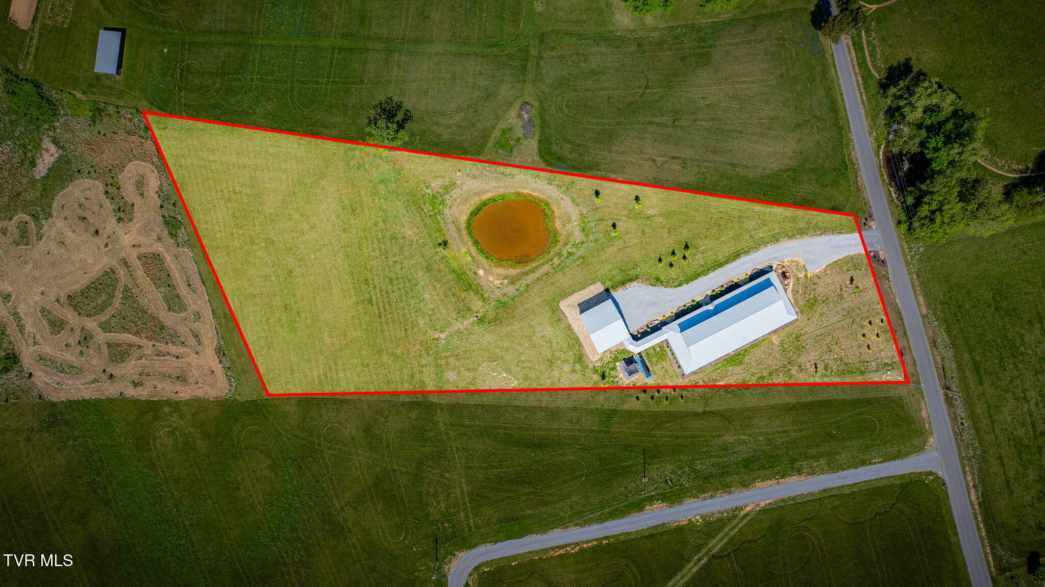 1600 Mary Lamons Road Afton, TN 37616 - Photo 4 of 89 001d
