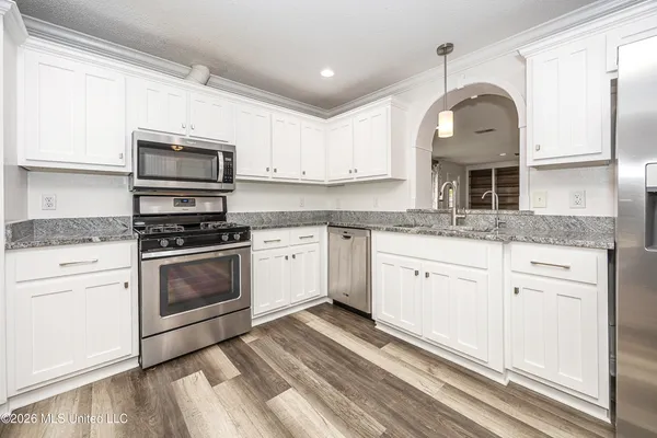 $350,000 | 2808 Lawnwood Drive, Ocean Springs, MS 39564