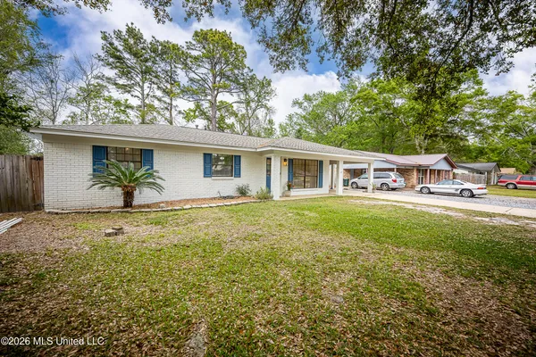 $350,000 | 2808 Lawnwood Drive, Ocean Springs, MS 39564