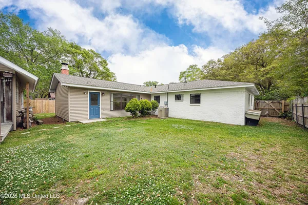 $350,000 | 2808 Lawnwood Drive, Ocean Springs, MS 39564