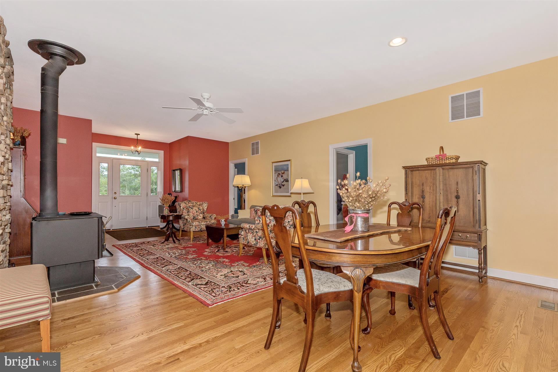 3485 Bullfrog Road Fairfield, PA 17320 - Photo 8 of 30 Family Room