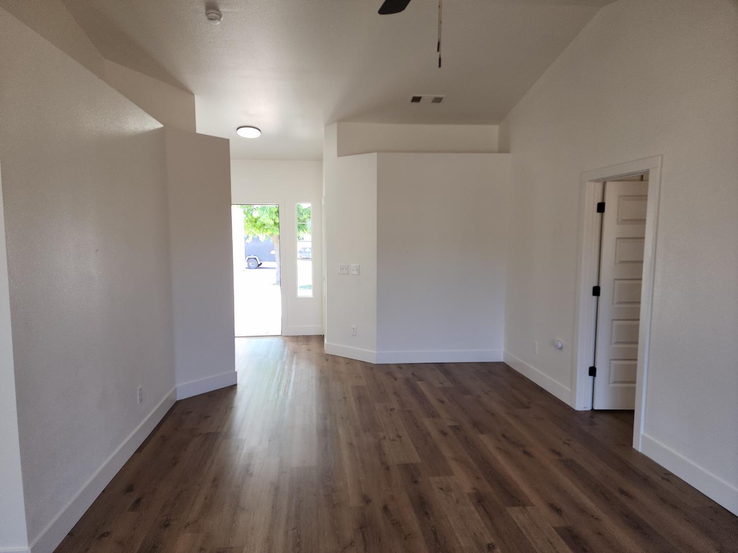723 Dodderer Street Firebaugh, CA 93622 - Photo 5 of 11