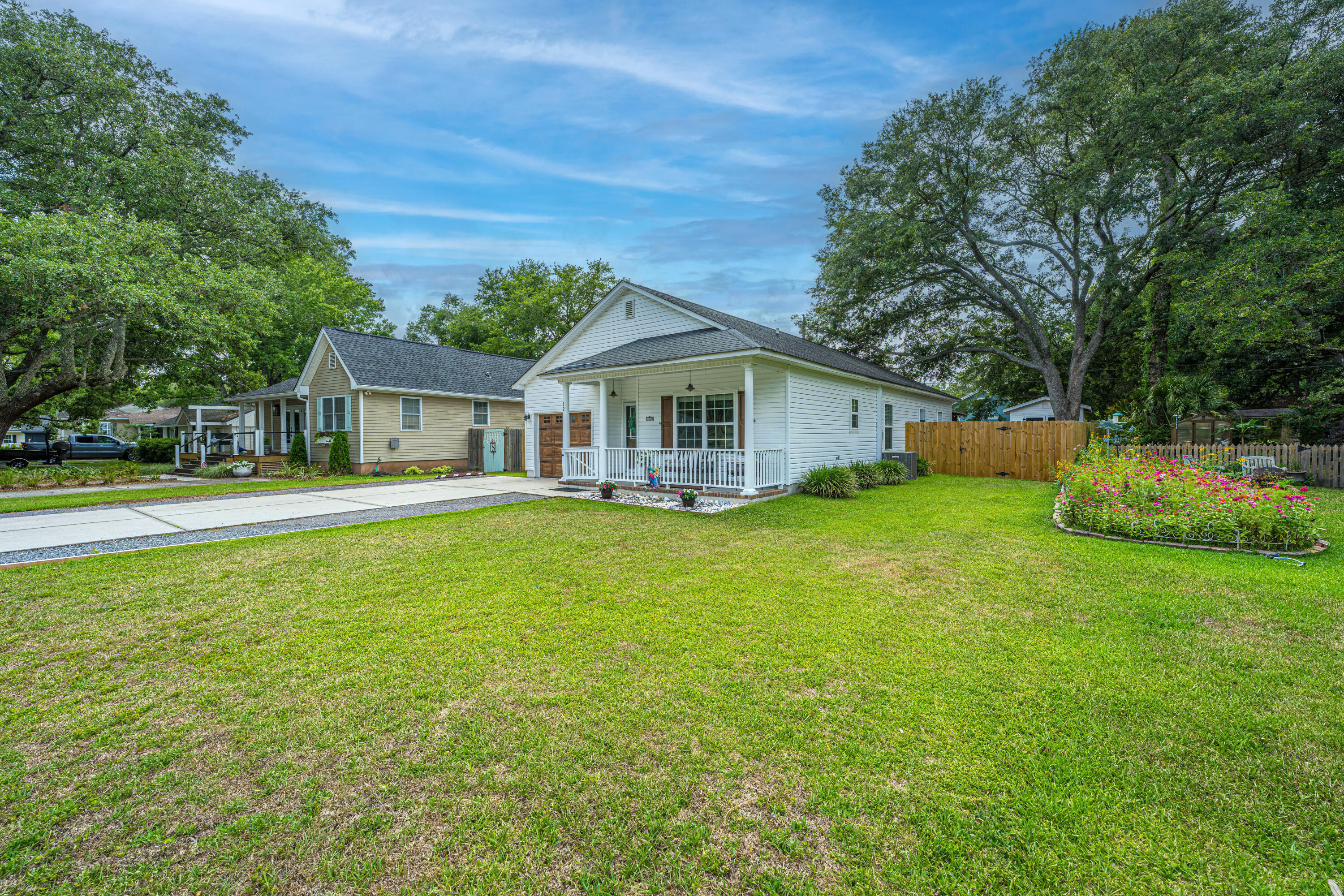 12 Tovey Road Charleston, SC 29407 - Photo 2 of 44 12ToveyRd004