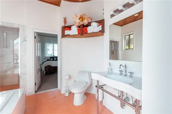 $4,250 | 4 Red Cross Avenue, Unit 1A, Newport, RI 02840