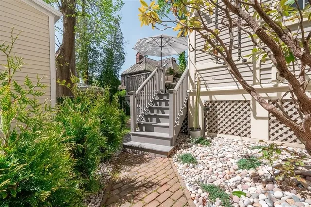 $4,000 | 4 Red Cross Avenue, Unit 1A, Newport, RI 02840