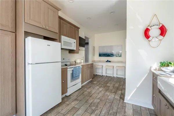 $4,250 | 4 Red Cross Avenue, Unit 1A, Newport, RI 02840