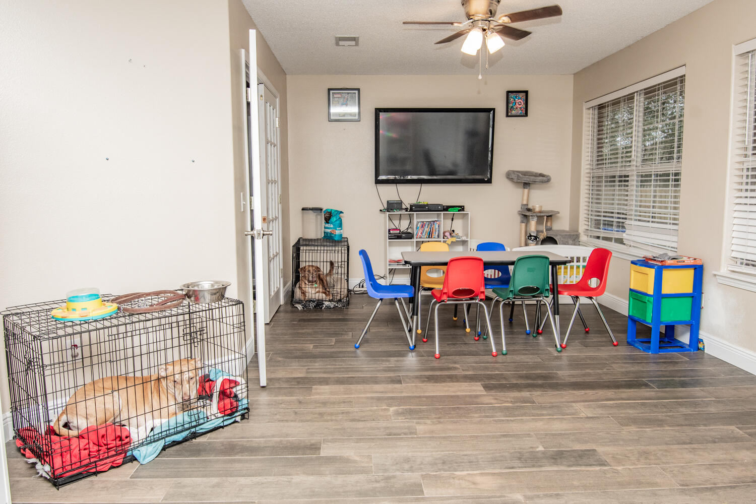 530 Vulpes Sanctuary Loop Crestview, FL 32536 - Photo 15 of 31 a dining room with furniture and a flat screen tv