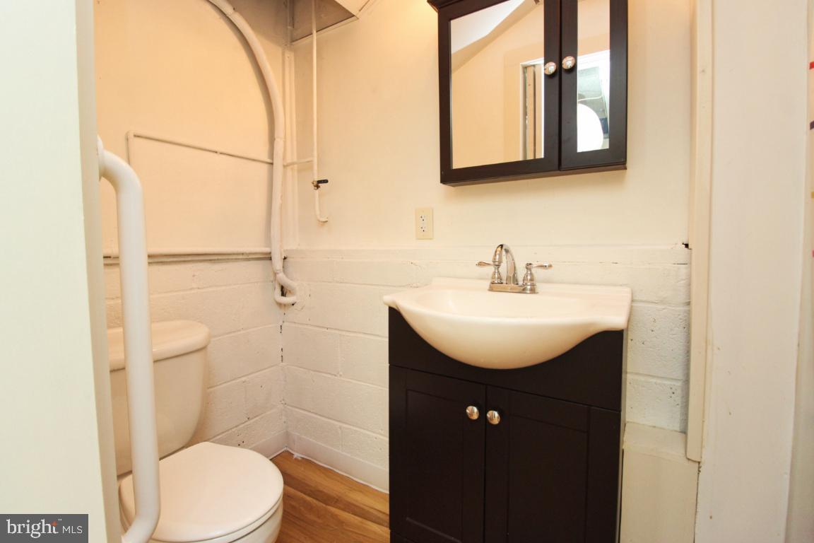 808 Lynvue Road Linthicum Heights, MD 21090 - Photo 15 of 30 Gallery Image 15