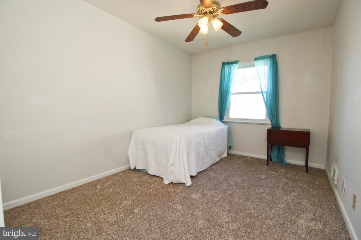 808 Lynvue Road Linthicum Heights, MD 21090 - Photo 27 of 30 Gallery Image 27