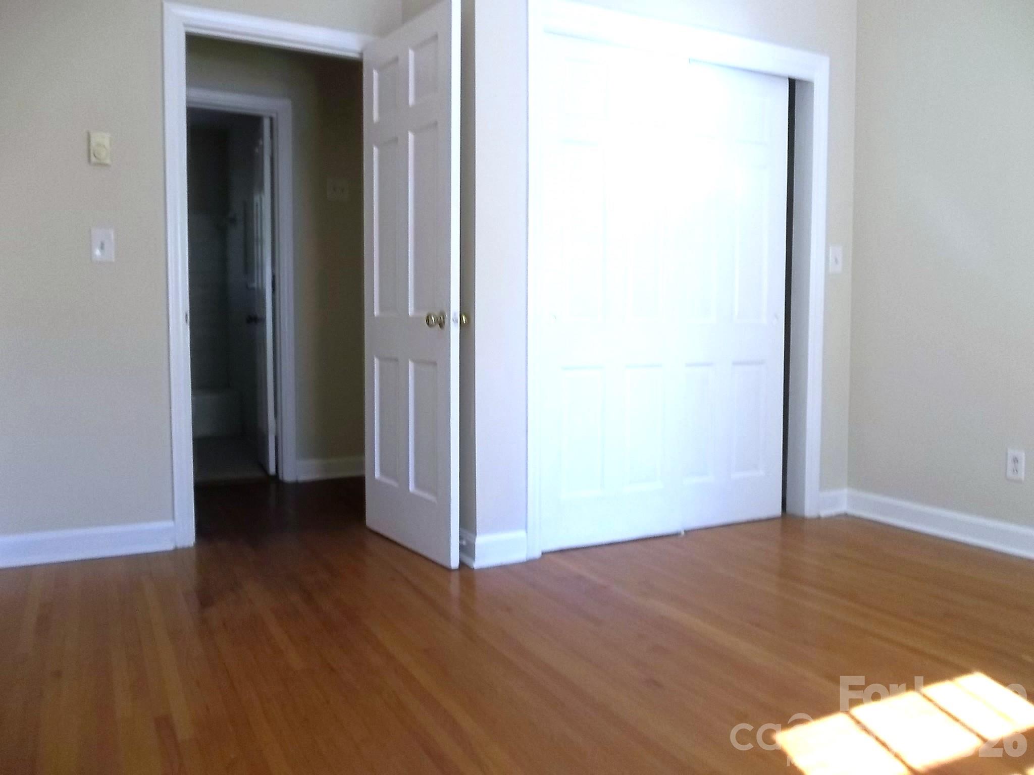4227 Walker Road, Unit 6 Charlotte, NC 28211 - Photo 5 of 7