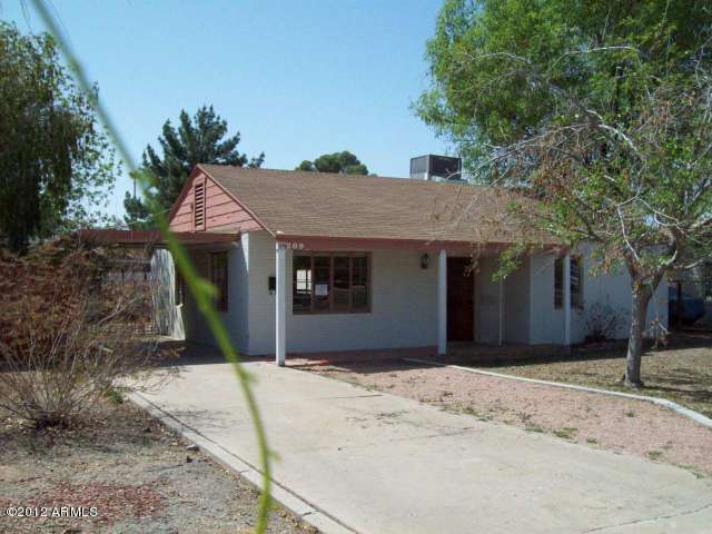 209 West Roma Avenue Phoenix, AZ 85013 - Photo 3 of 18 C:\fakepath\023-297398 - Front III