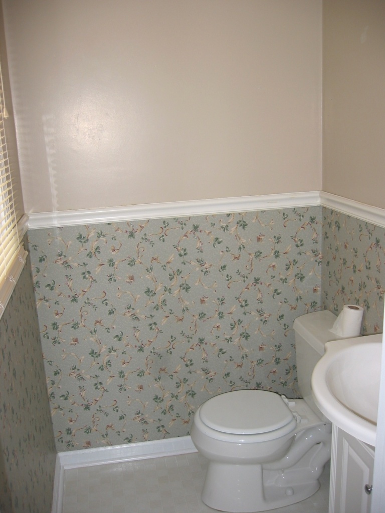 2428 Meadowbrook Road Northwest Roanoke, VA 24017 - Photo 11 of 14 Half Bath