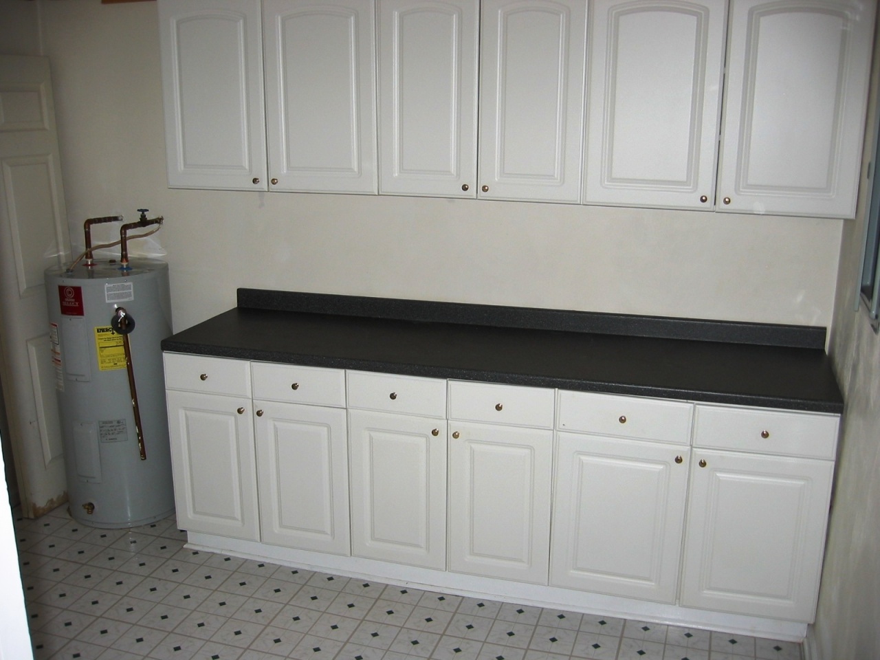 2428 Meadowbrook Road Northwest Roanoke, VA 24017 - Photo 12 of 14 Laundry