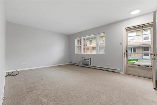 $1,195 | 6250 West 64th Place, Unit 103, Chicago, IL 60638