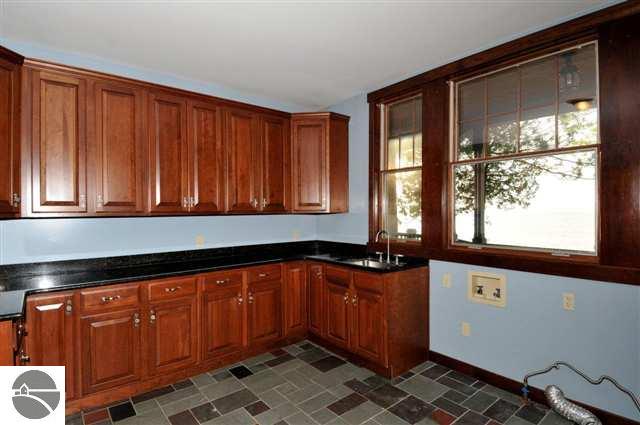 19963 Center Road Traverse City, MI 49686 - Photo 20 of 27 1737447-19.JPG