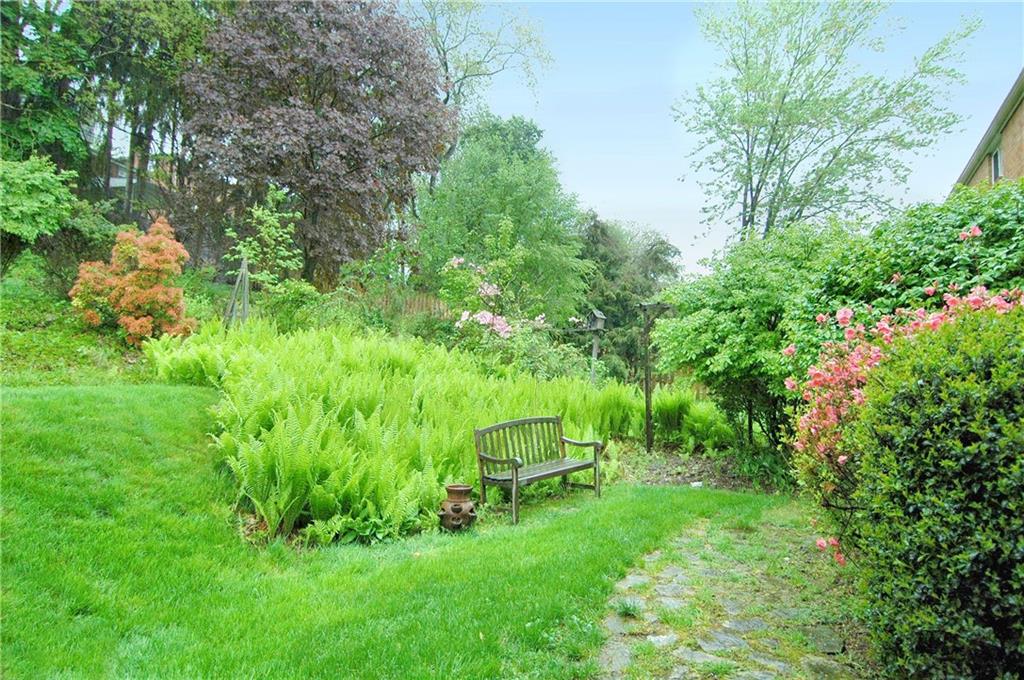 508 Sleepy Hollow Road Pittsburgh, PA 15228 - Photo 25 of 25 Yard - Private and relaxing.