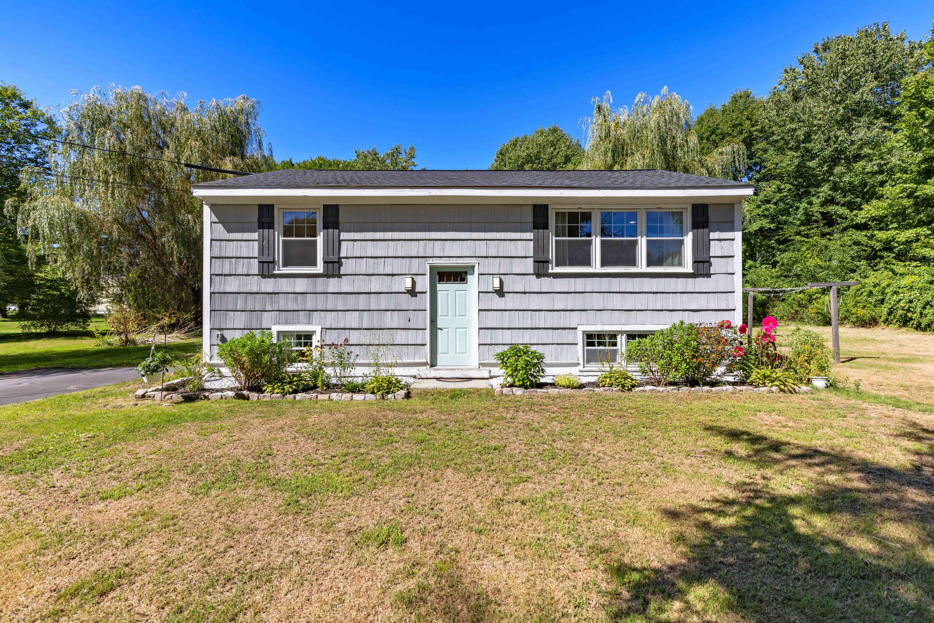 12 Honan Road Scarborough, ME 04074 - Photo 2 of 40 12 Honan Road Scarborough_032