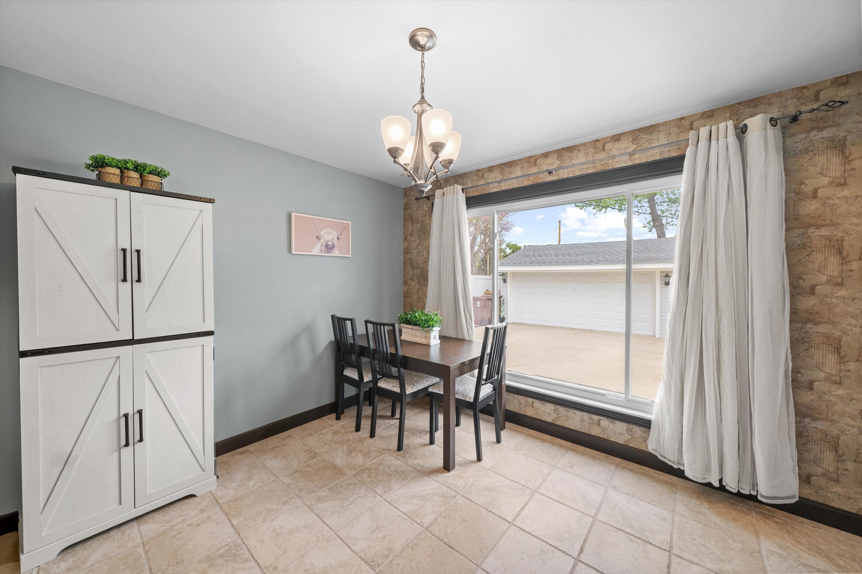 36753 Greenbush Road Wayne, MI 48184 - Photo 16 of 54 16-DSC09828