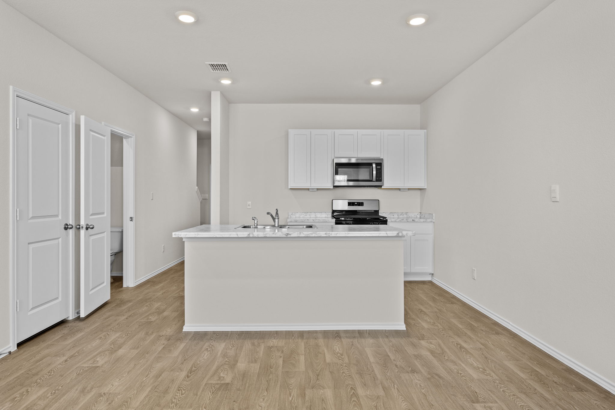 129 Varner Way Lockhart, TX 78644 - Photo 5 of 21