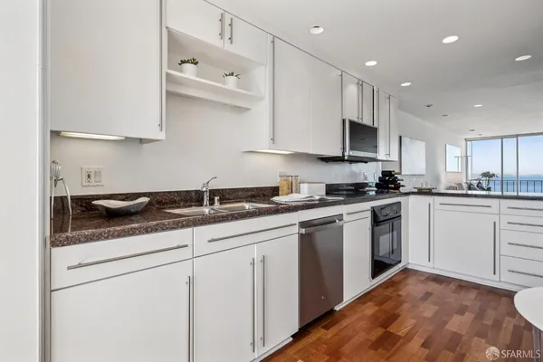 $1,299,000 | 1000 North Point Street, Unit 902, San Francisco, CA 94109