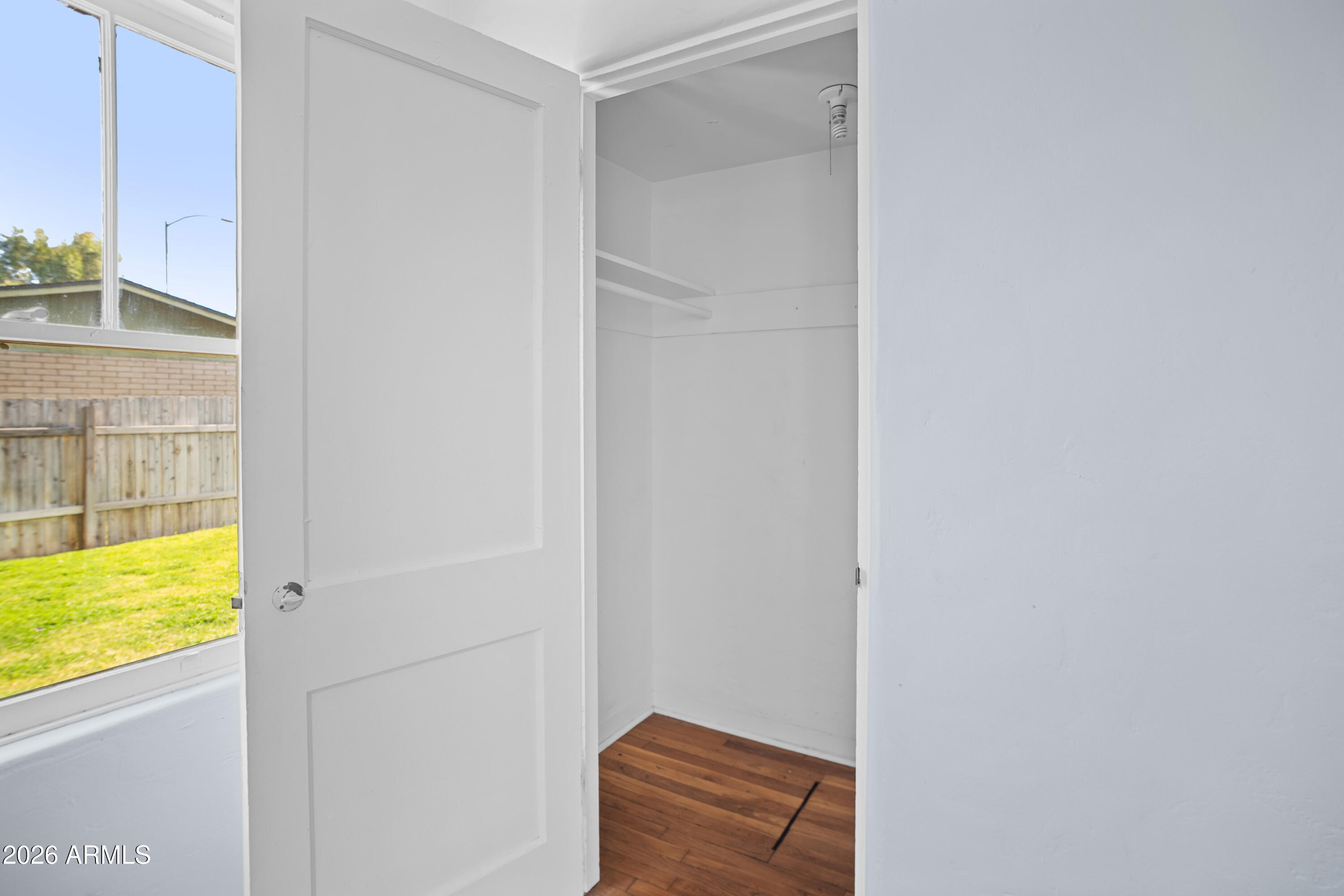 505 North Robson Mesa, AZ 85201 - Photo 13 of 27 a room with a window