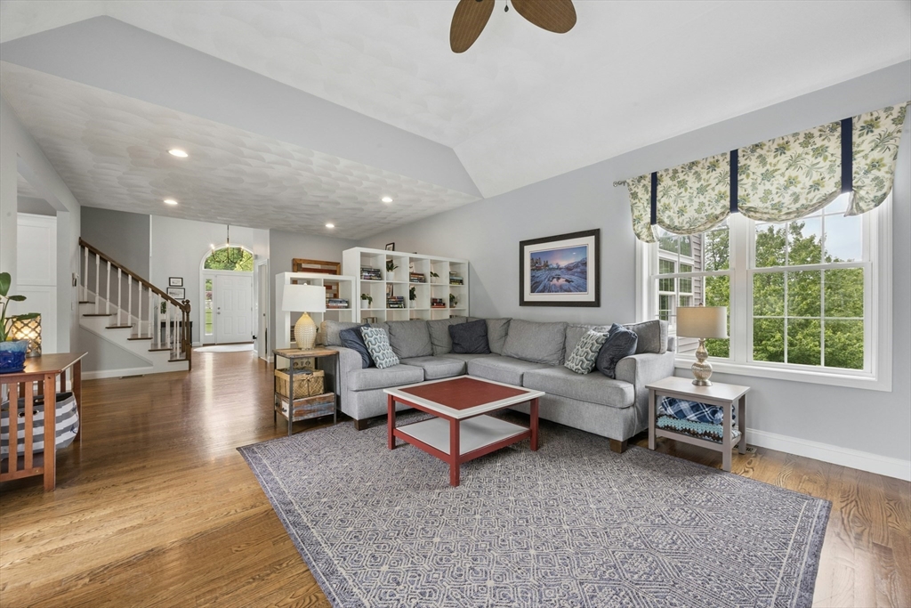 12 Forbes Road Hudson, MA 01749 - Photo 10 of 40