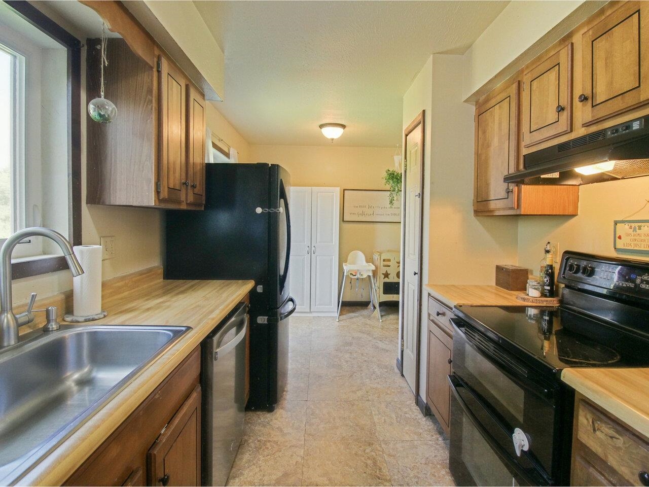 49 Morgan Road Jericho, VT 05465 - Photo 10 of 36