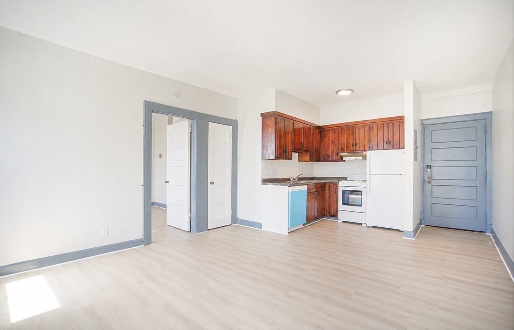 140 Chestnut Street, Unit 516 Springfield, MA 01103 - Photo 5 of 10